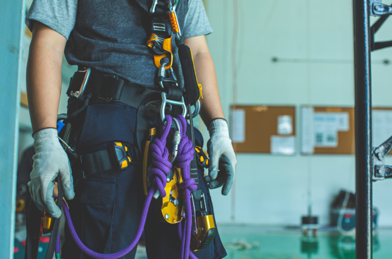 Ultimate Guide to Self-Retracting Lifelines & Fall Protection Lanyards: Everything You Need to Know