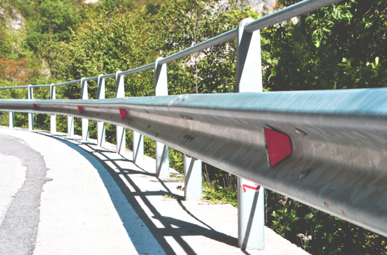 Guardrails and Warning Lines For Fall Prevention: Comprehensive Guide